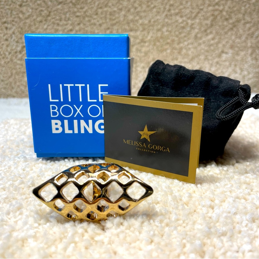 Statement ring